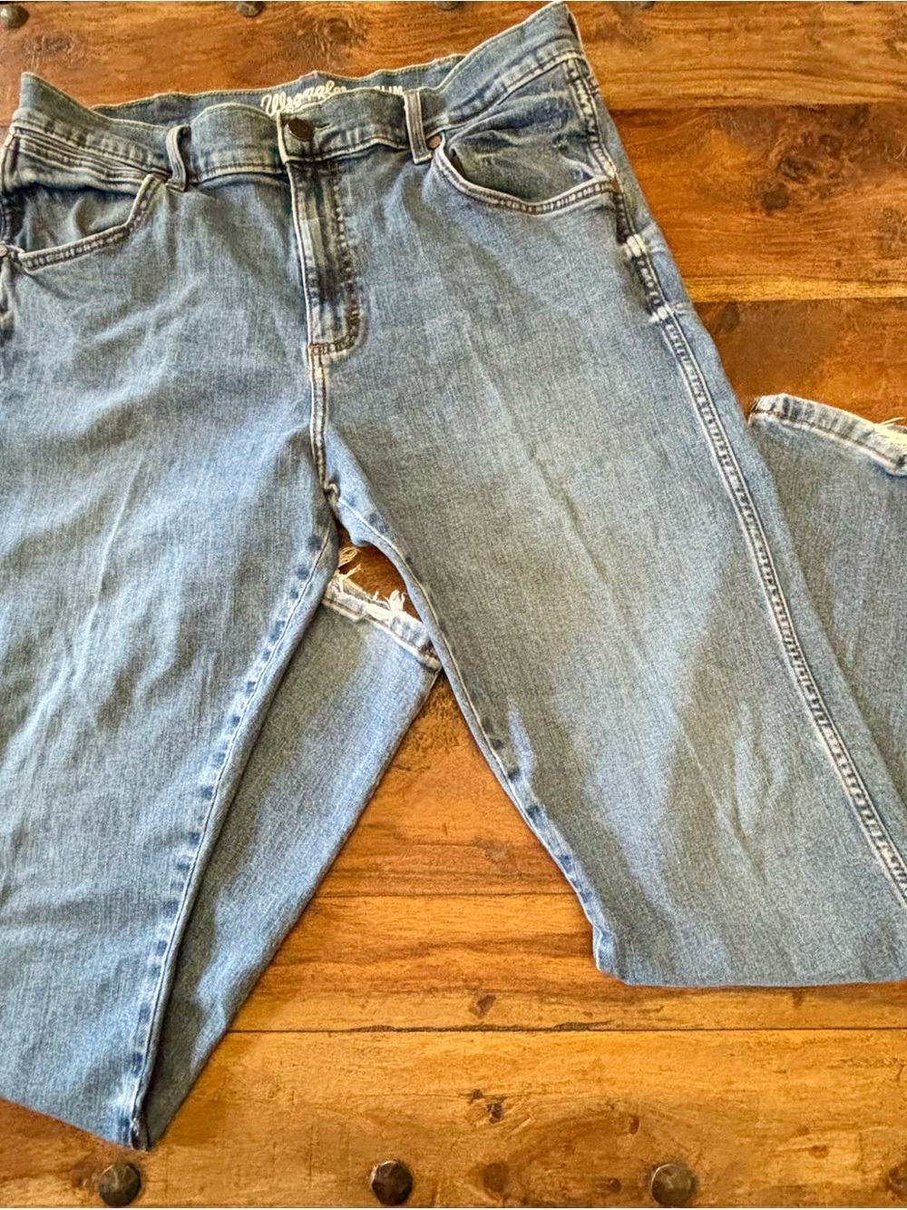 Wrangler Retro Slim Straight Blue Jeans